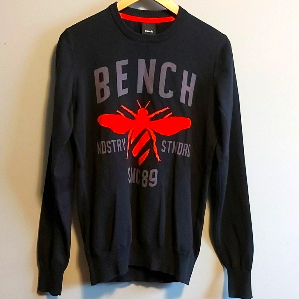 Bench Men’s Blue Sweater with Queen Bee Graphic